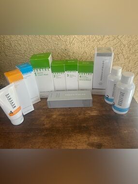 Rodan + Fields Skincare Bundle Lot Mixed Products Soothe Redefine Reverse NIB